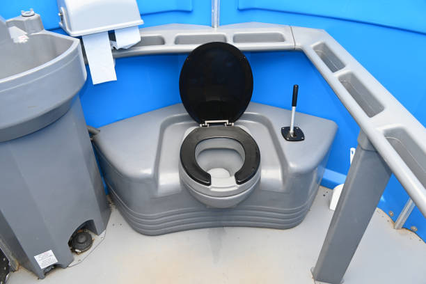 Best Wedding porta potty rental  in Spirit Lake, IA
