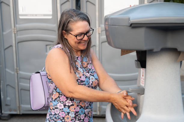 Best Affordable portable toilet rental  in Spirit Lake, IA